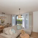 度假居 Cozy In With Wifi 斯里马