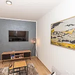 Cozy In With Wifi 度假居