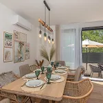 度假居 Cozy In With Wifi 斯里马