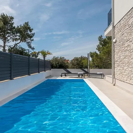 Gorgeous In With House Sea View Holiday home *