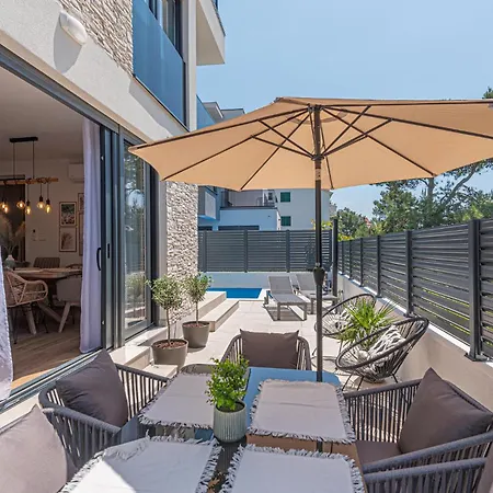 Gorgeous In With House Sea View *