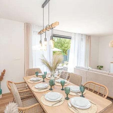 Cozy In With Wifi * Srima