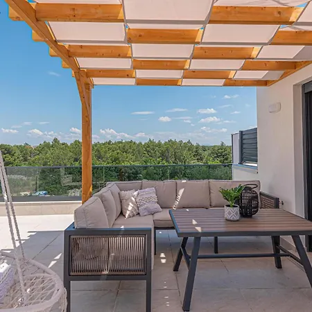 Gorgeous In With House Sea View Holiday home *
